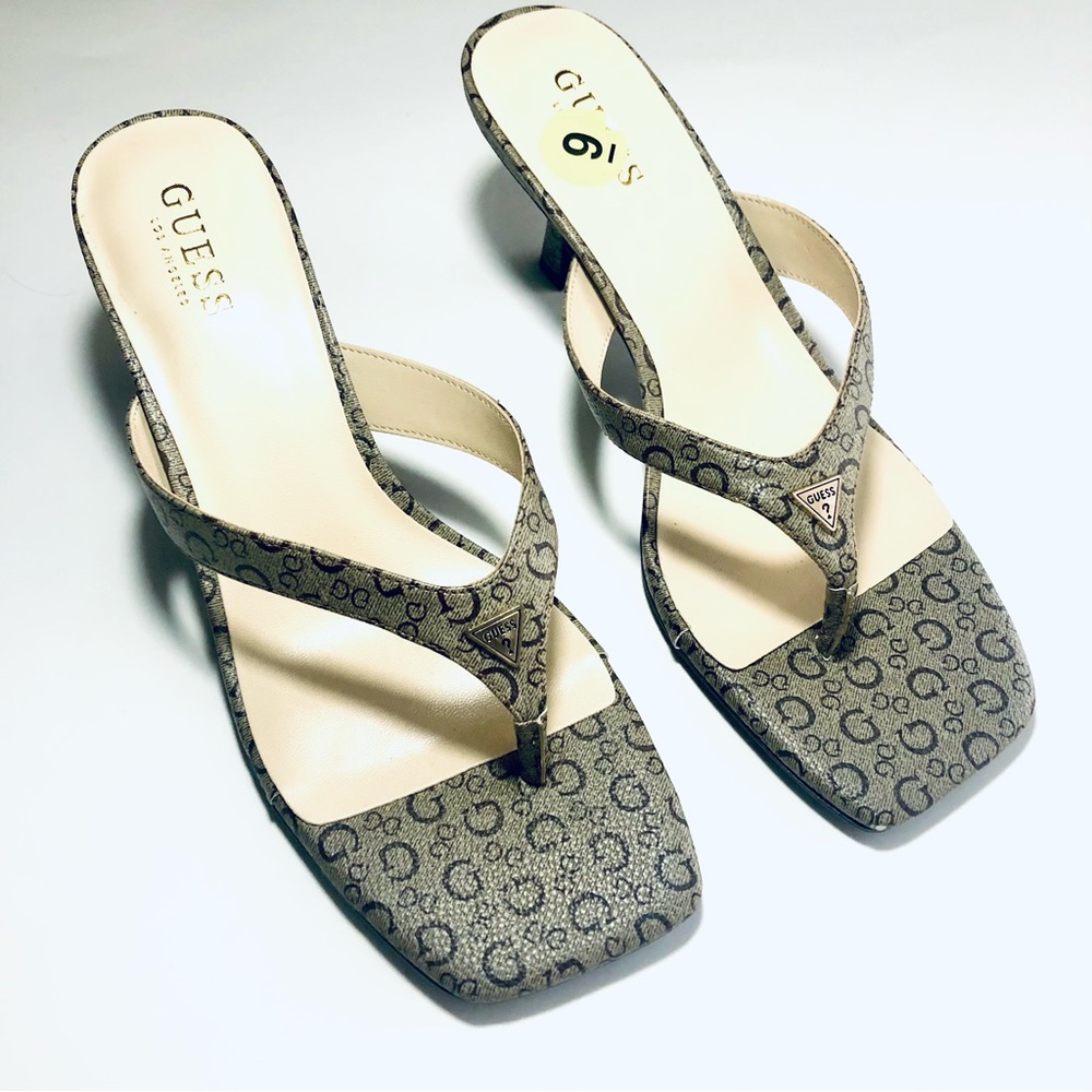Guess Womens/spool heels/size(9M)-patter logo G new no tag